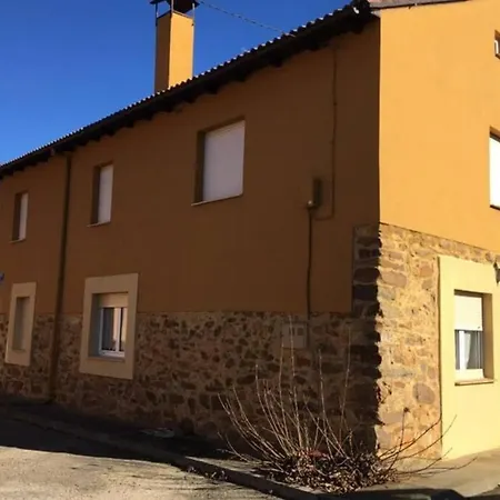 Se Alquila Casa Rural Muy Cerca De Astorga Holiday home